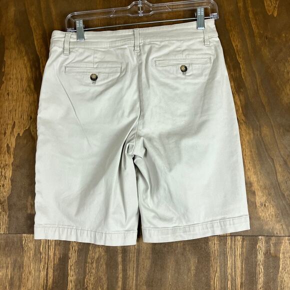 Tommy Bahama Womens Shorts Beige Midi Chino Island Life Stretch 4 - Picture 9 of 11